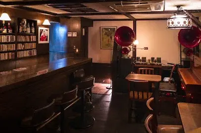Music Cafe and Bar Bird バード 공간 사진 1