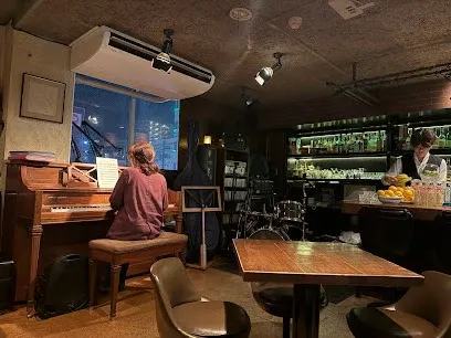 Keystone Bar キーストン・バー 공간 사진 1